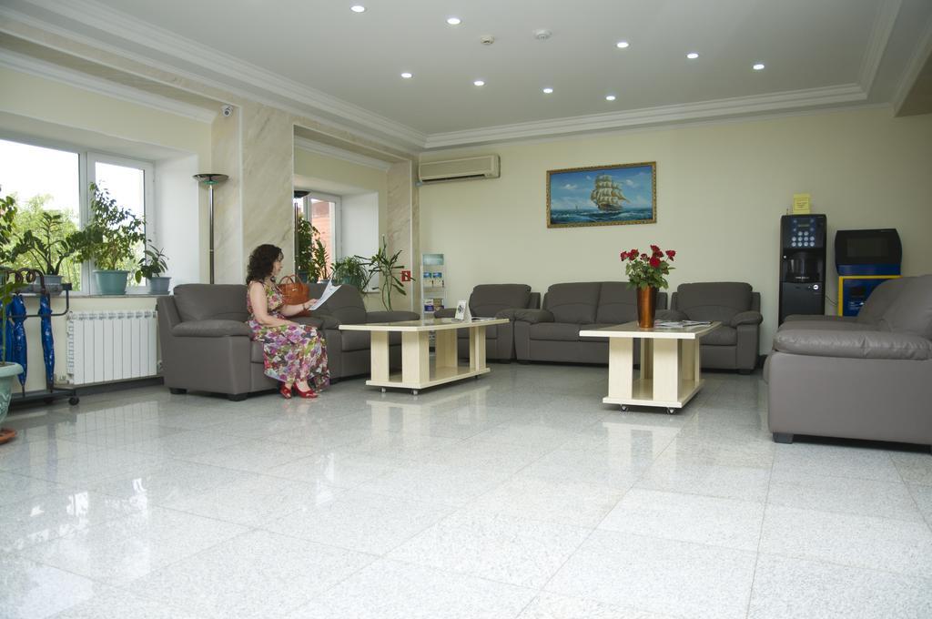 Rahat Hotel Aktau  Exteriör bild